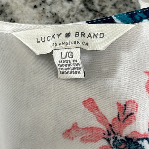 Lucky brand, Los Angeles Size L floral, 3/4 sleeve, one snap tie string at waist - Picture 10 of 11